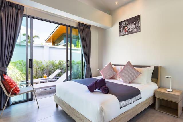 Villa Crystal Two-Bedroom Private Pool Villa Phuket Bagian luar foto