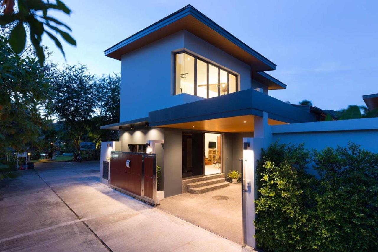 Villa Crystal Two-Bedroom Private Pool Villa Phuket Bagian luar foto