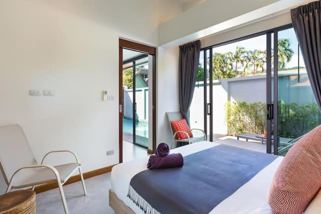 Villa Crystal Two-Bedroom Private Pool Villa Phuket Bagian luar foto