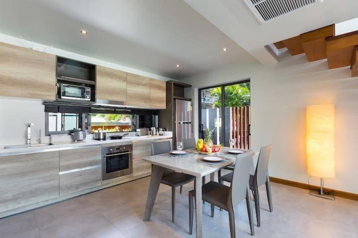 Villa Crystal Two-Bedroom Private Pool Villa Phuket Bagian luar foto