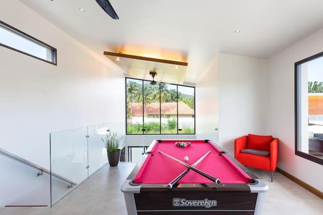 Villa Crystal Two-Bedroom Private Pool Villa Phuket Bagian luar foto
